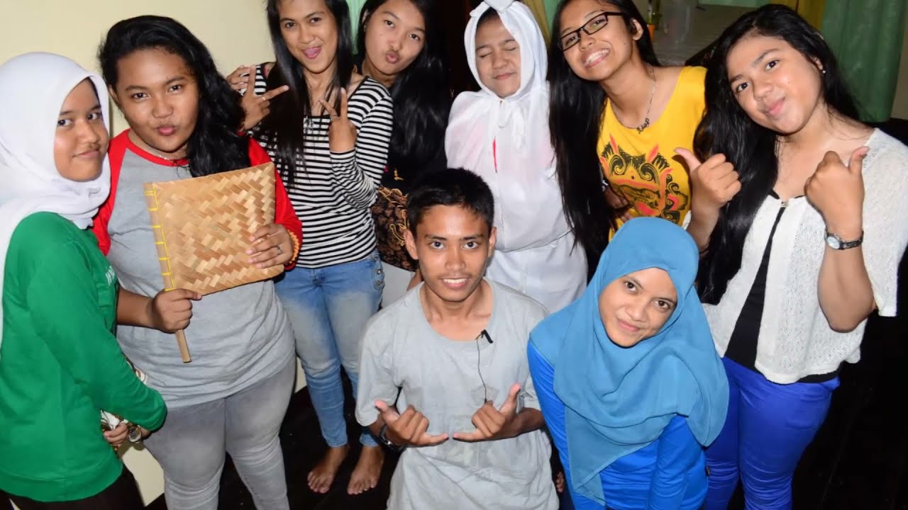 lulusan Smk Smti Pontianak angkatan 44 tahun 2014