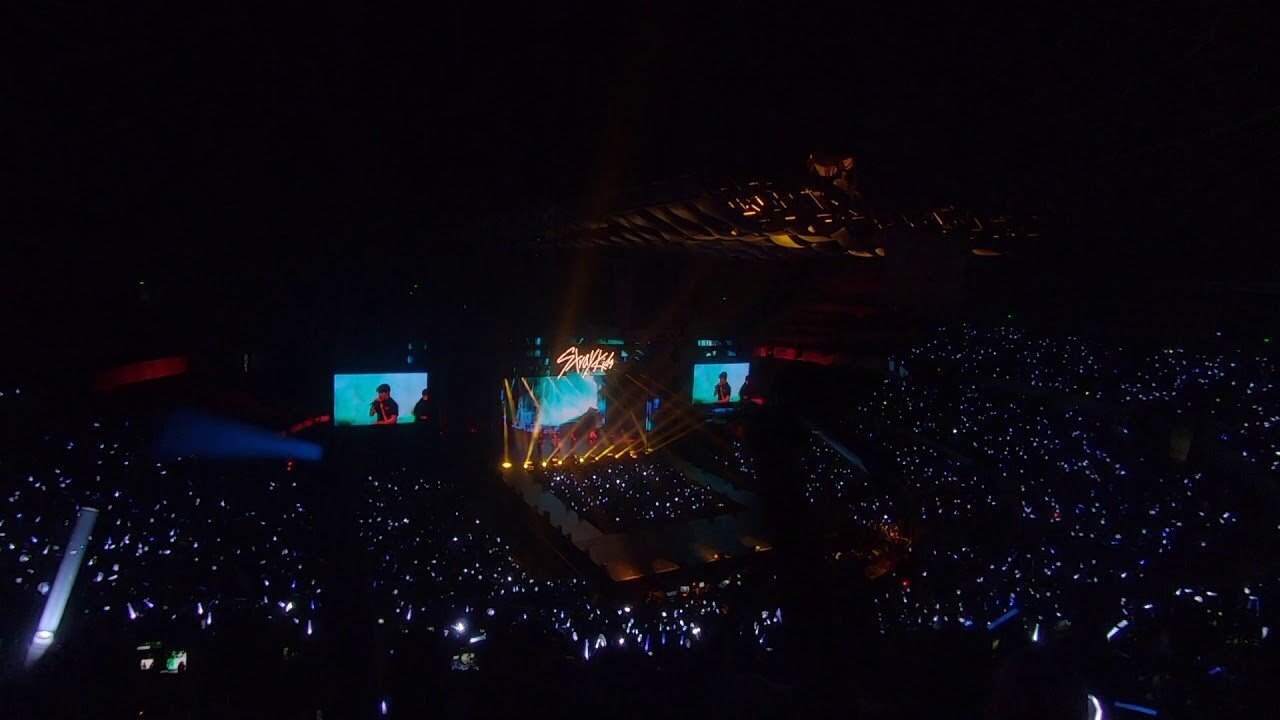 HELLEVATOR - Stray kids Unveil Tour 