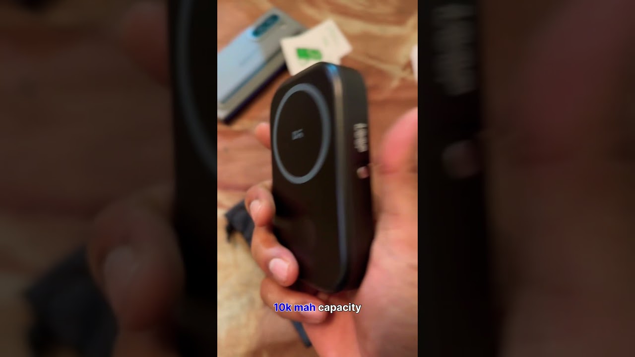 LOOP WIRELESS POWER BANK FROM DAILY OBJECTS