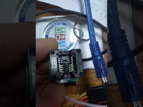 Attiny13 программируем лису