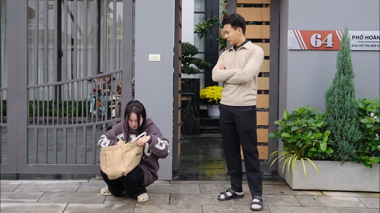 CHỦ TỊCH TRÚNG TIẾNG SÉT ÁI TÌNH CỦA CÔ GIÚP VIỆC HIỀN LÀNH CHĂM CHỈ