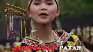 syintia dayakng ma'leen