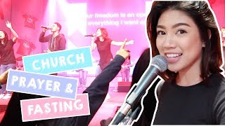 Leading Worship (Christian Church) | Janina Vela