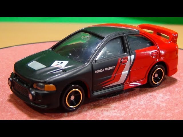 トミカ組み立て工場 第19弾 三菱 ランサーエボリューションIV - YouTube