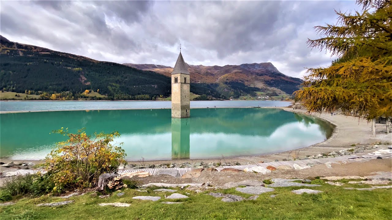 Dolomiten : 4K road trip in northern Italy（1) \ Beautiful autumn \ Nice autumn view