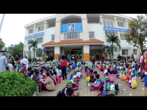 Video Trường Tiểu học Bình Quới Tây với hoạt động ngoại khóa... - YouTube