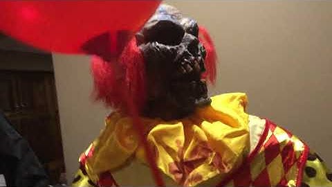 Spirit Halloween Zombie Clown Animatronic Demo