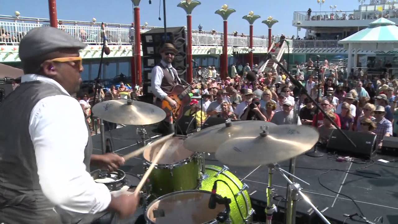 Seth Walker: In the Dark