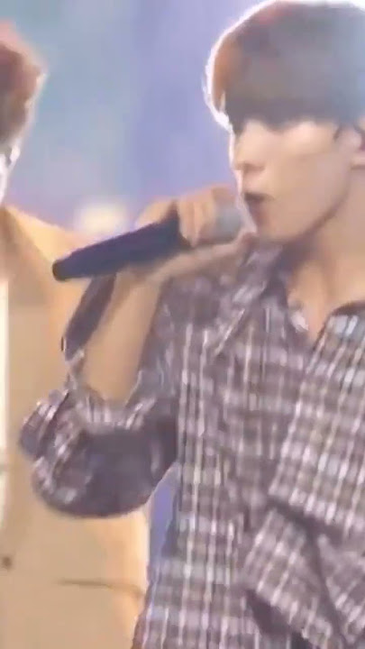 dokyeom hitting the high notes in aju Nice 😭🔥✨✨ #kpopedit #shorts #seventeen