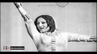 ISHQ ISHQ TE HAR KOYI KARDA - NAHEED AKHTAR - CHAKORI - PAKISTANI FILM BABAL RAATH