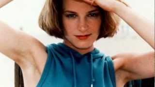 Bridget Fonda JACKIE BROWN BABE
