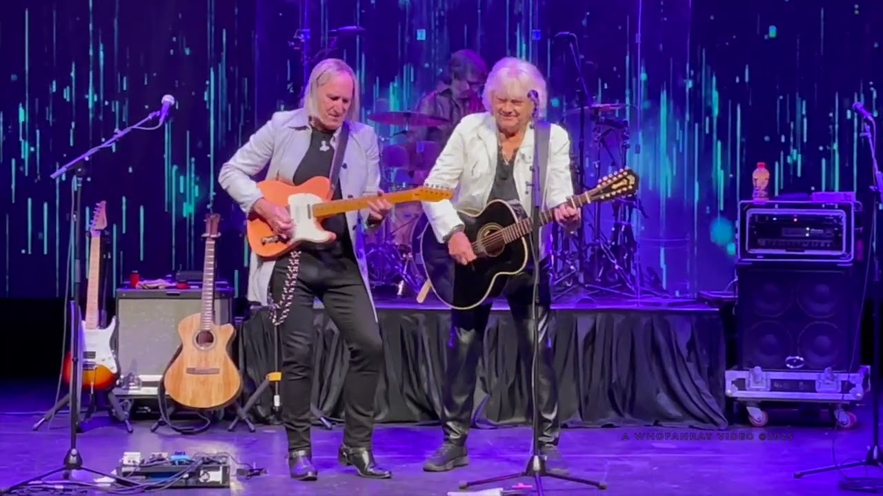 JOHN LODGE - FULL SHOW 5th ROW 4K Nashua Center For The Arts, Nashua NH 07/23/2024 ⁨