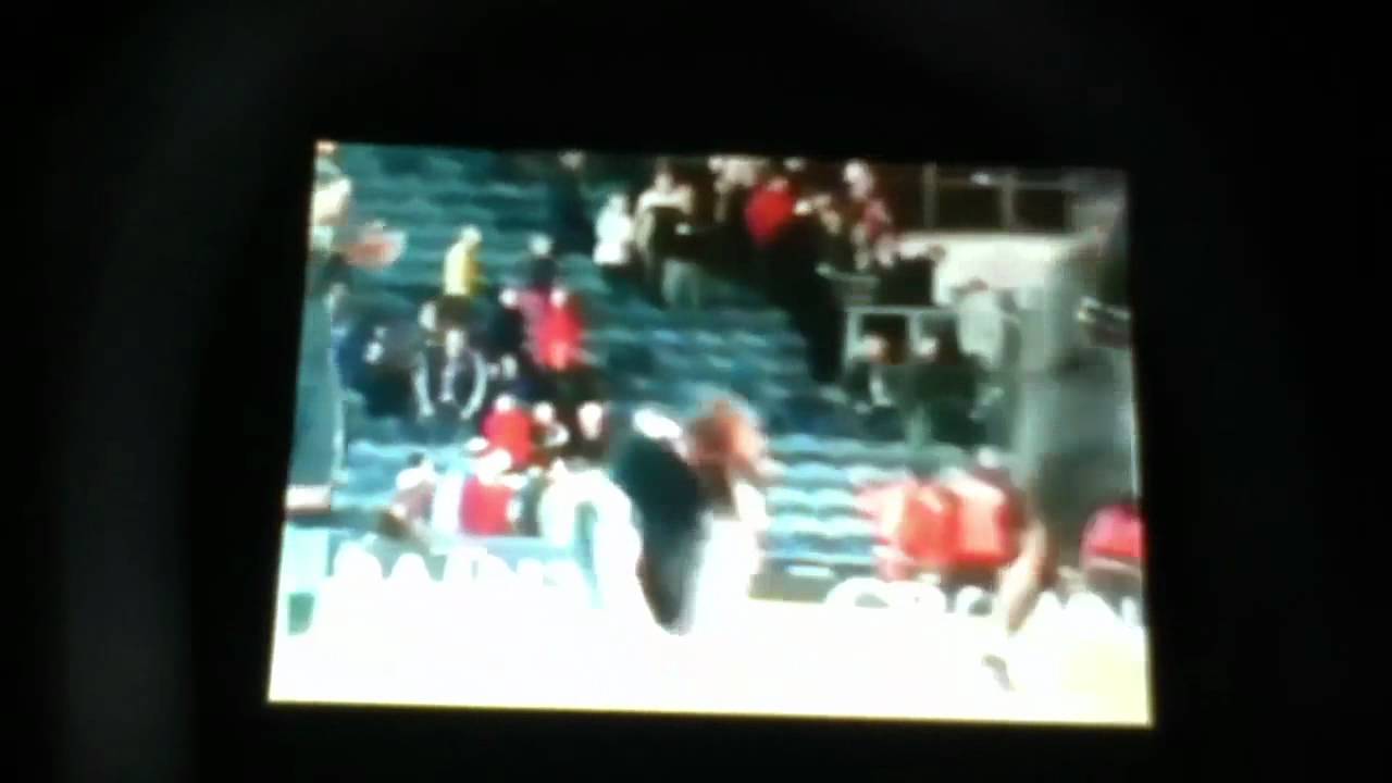 Balotelli trips Dzeko