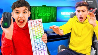 Wireless Keyboard \& Mouse Prank On My Brother While He Plays Fortnite!