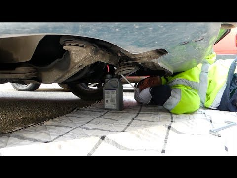 Videó: Milyen olajra van szükségem a Honda CRV -hez?