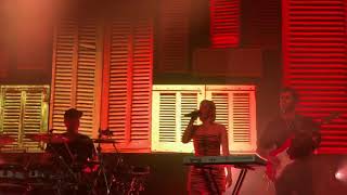 Anne-Marie - Can I Get Your Number Live in Paris, 2019