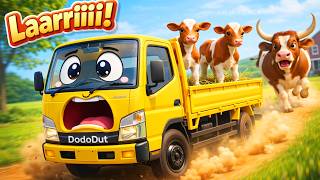 Download Lagu Truk Dikejar Sapi! 🐂💨- Roda Roda Truk Angkat Hewan Lucu 🛻🎵| Lagu Edukatif Anak Terbaru 3D Animasi MP3