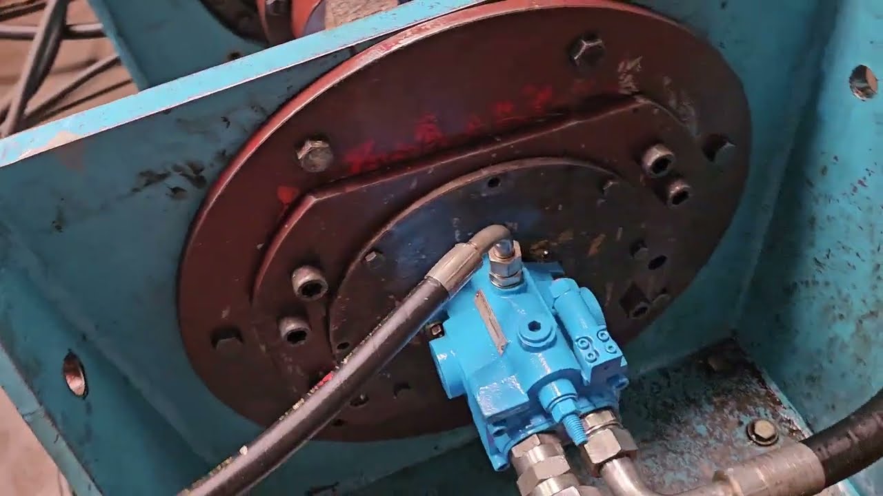 DENISON PV15 2R1D C02 Hydraulic Pump Testing