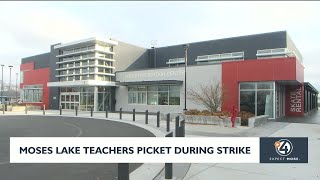Moses Lake teachers picket during strike