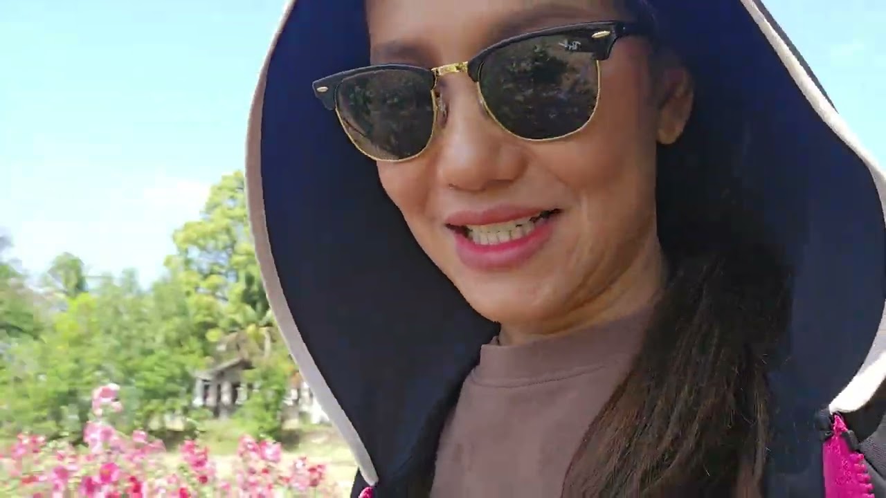 พาลิง ธิดาลาว มากินข้าวก้นบาตอีกแล้วคร่า บ้านศรีวิไลบ่ตายย้อนก้นบาต @เจี๊ยบ ศรีวิไล