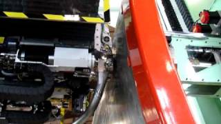 Wing riveting machine by Electroimpact
