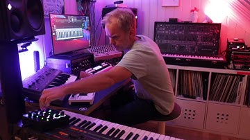 Holidaze // Juno 106, SH-101, Arp 2600 & Cwejman S1