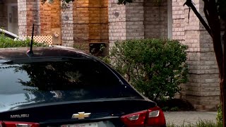 Federal agents raid home of suspected Jacksonville shooter
