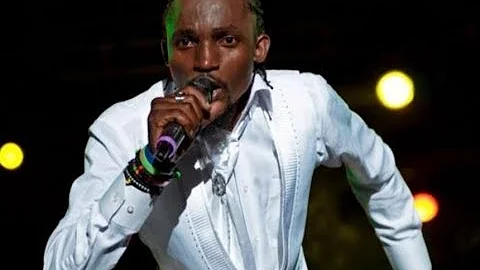 Radio Mowzey's Mash Up mix of the Last 5 Songs [RIP our Fallen Soldier]