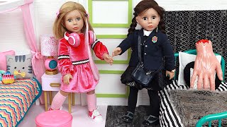 Wednesday and Enid room, Pink vs Black! Play Dolls