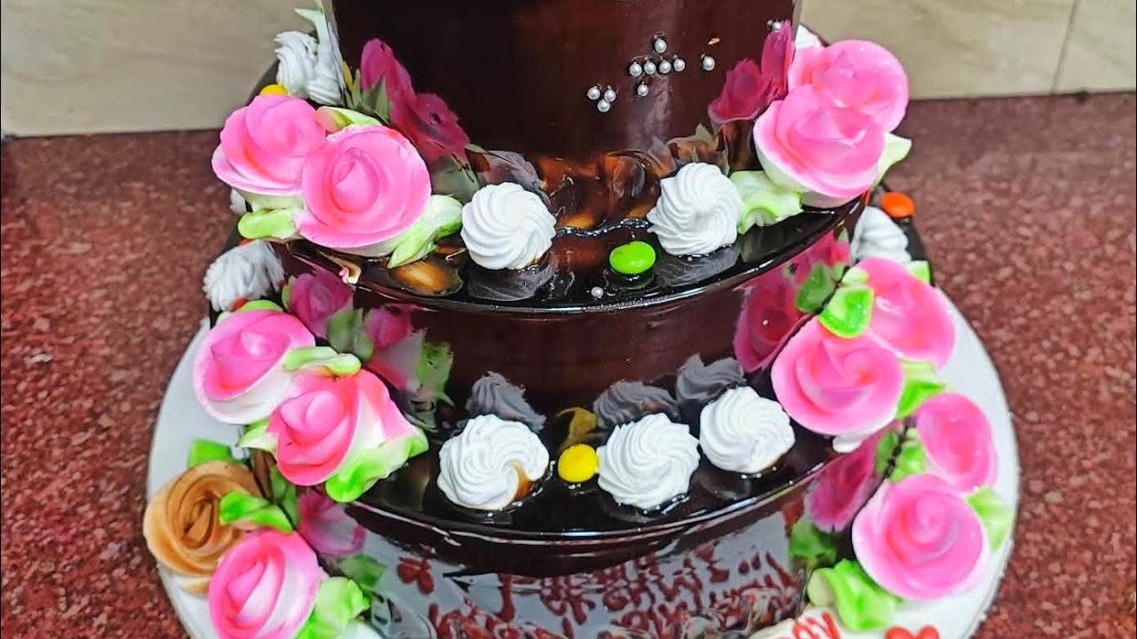 abhishek_shaiva_7 is live! cakes design 💖