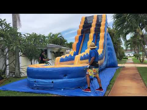 ვიდეო: რა ღირს Bounce House წყლის სლაიდი?