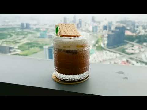 Video ???????? Cà phê LANDMARK 81 ngắm toàn cảnh Thành Phố trên... - youtube