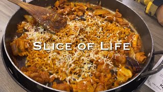 Slice of Life: What I Eat, Catching Up With Friend, Unboxing, How to Tackle Your Problem! 🍲🥟📝