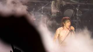 Cage The Elephant - Shake me down, live in Chicago, July 31, 2019