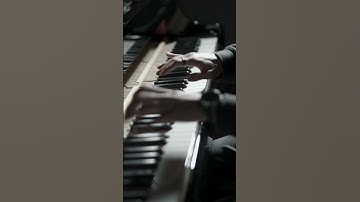 Playing ‘Binary Data IV Variation’ with physical delays