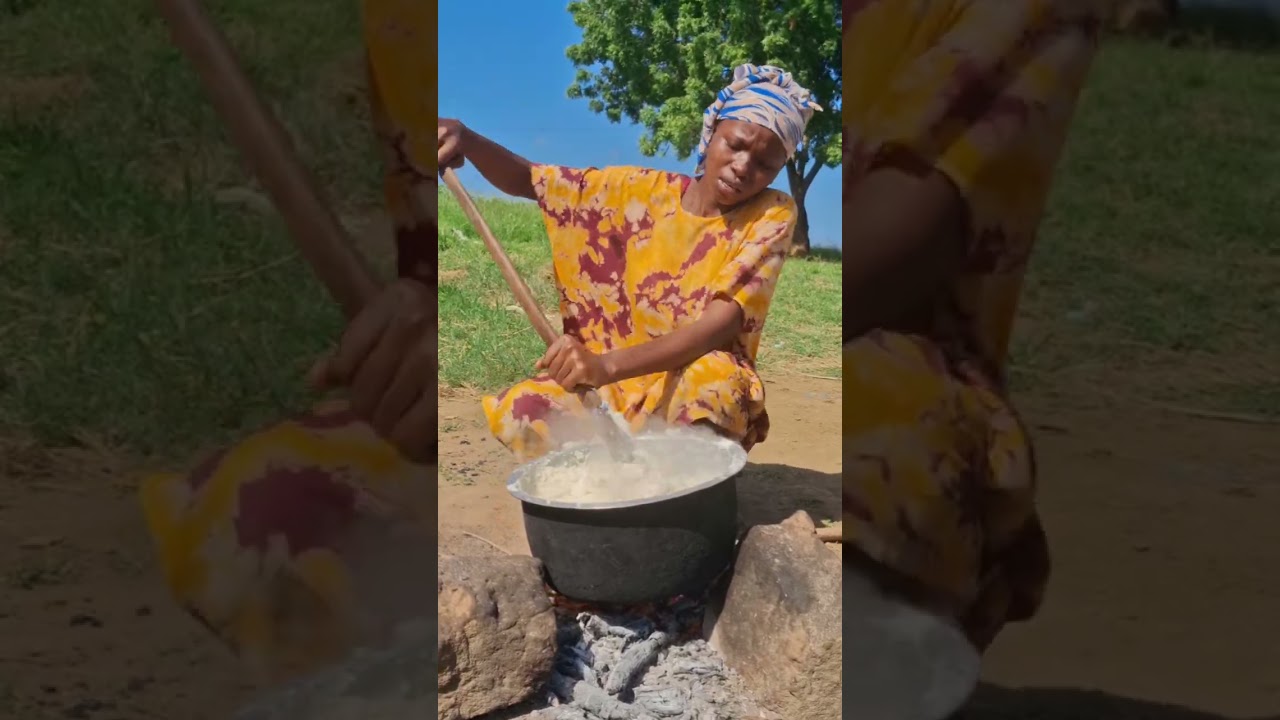 African Village Mom Cooks Delicious Village Food #africanvillagelife#villagecooking #shorts