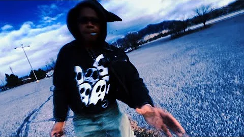 Sometimes you just gotta post up in a fly fit & be on some Romanticizing your life shit💯