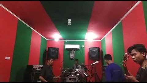 Nyamuk yg bingung (pas band)