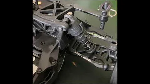 Losi 22s shock position