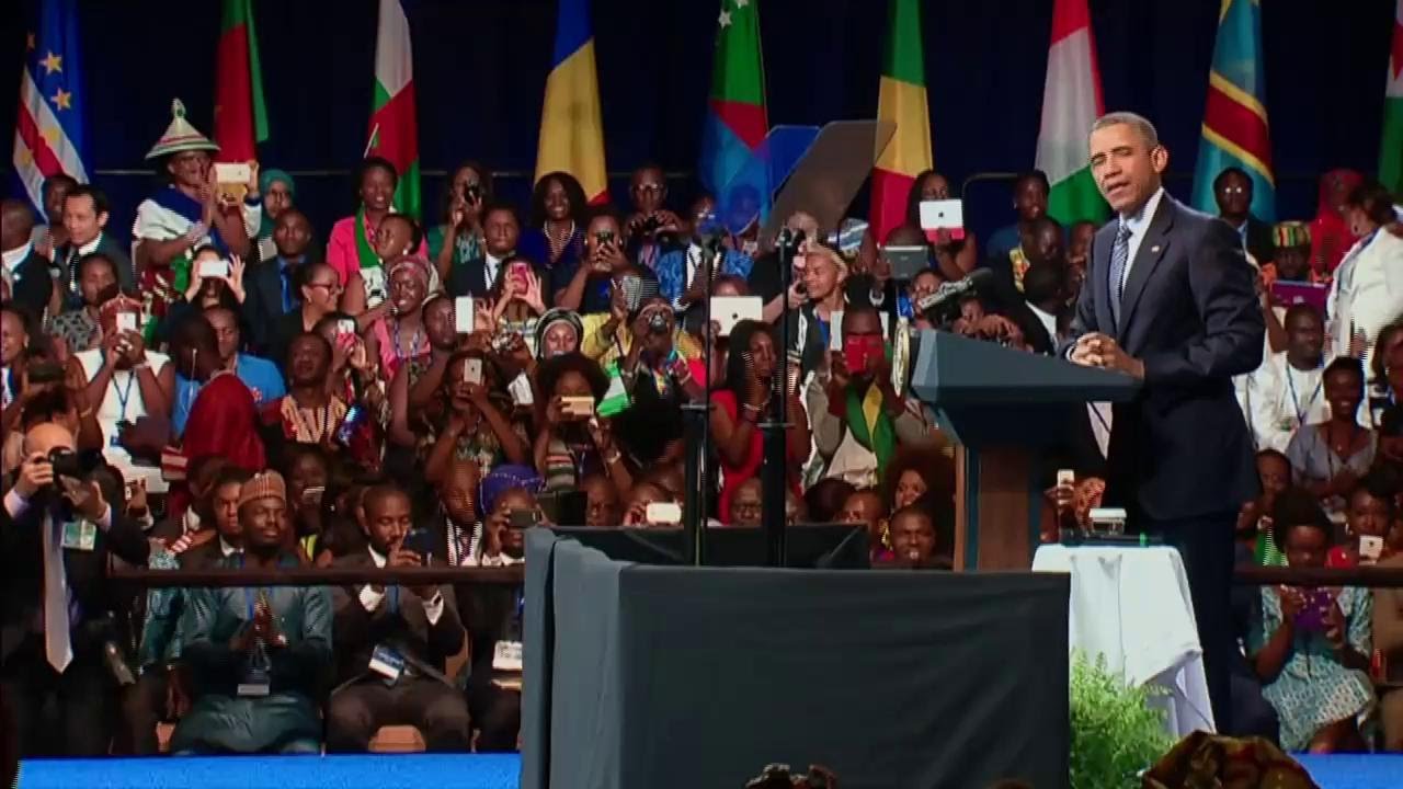 Le président Obama avec les jeunes leaders africains