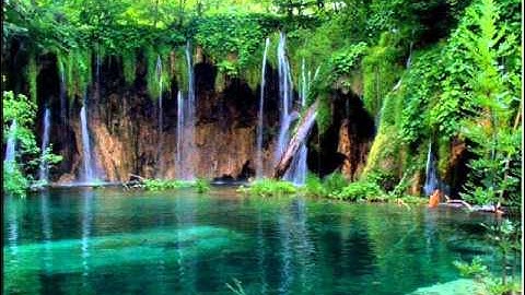 تلاوة بصوت سعود الفايز ..من سوره الفرقان