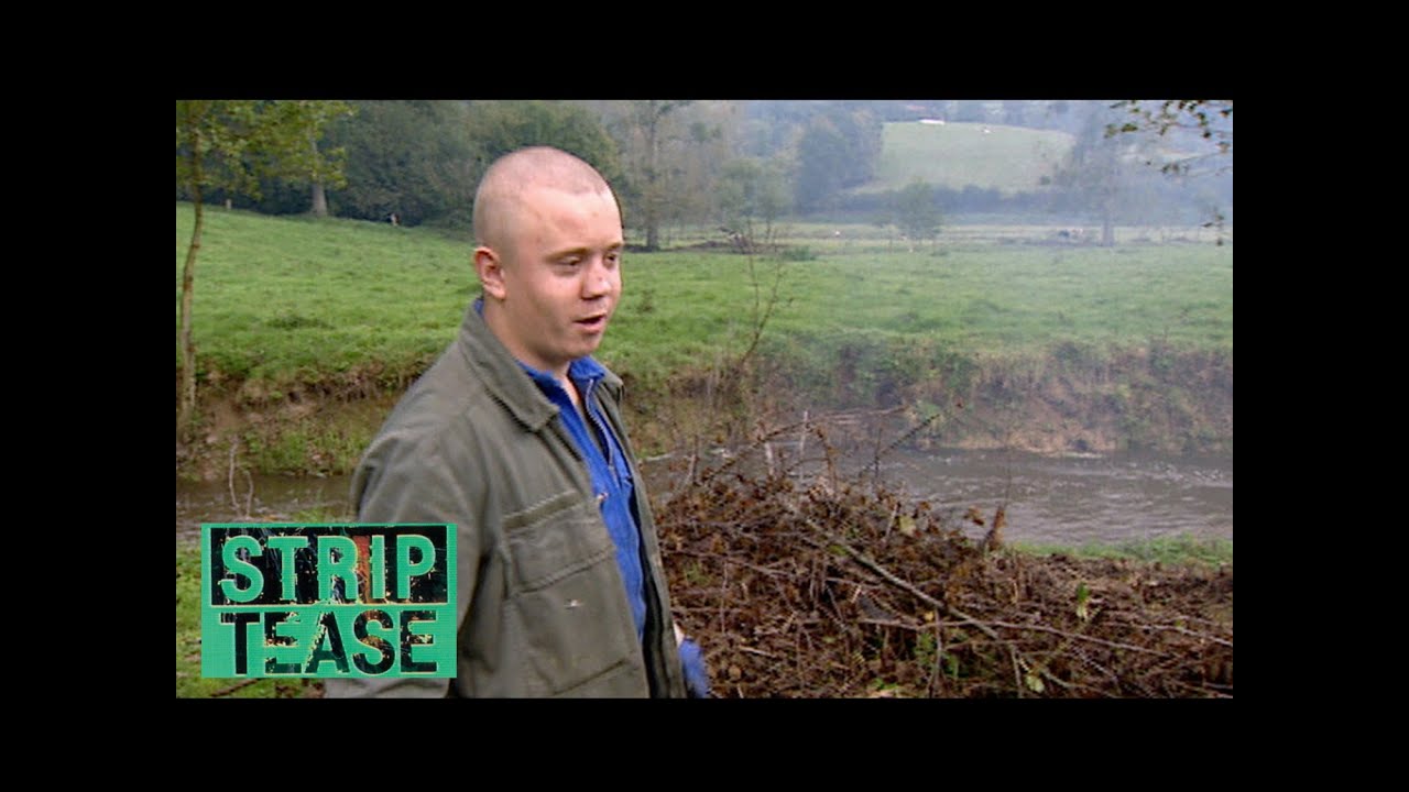 STRIP TEASE - Tout salaire mérite travail
