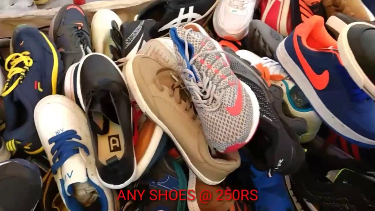 VLOG | CHOR BAZAAR MAROL CHEAP IPHONES || IMPORTED SHOES || BRANDED WATCHES||