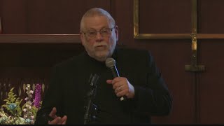 Award-winning author highlights the "historical underpinnings" of Israel at Temple Shalom