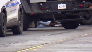 Standoff ends in arrest outside jail