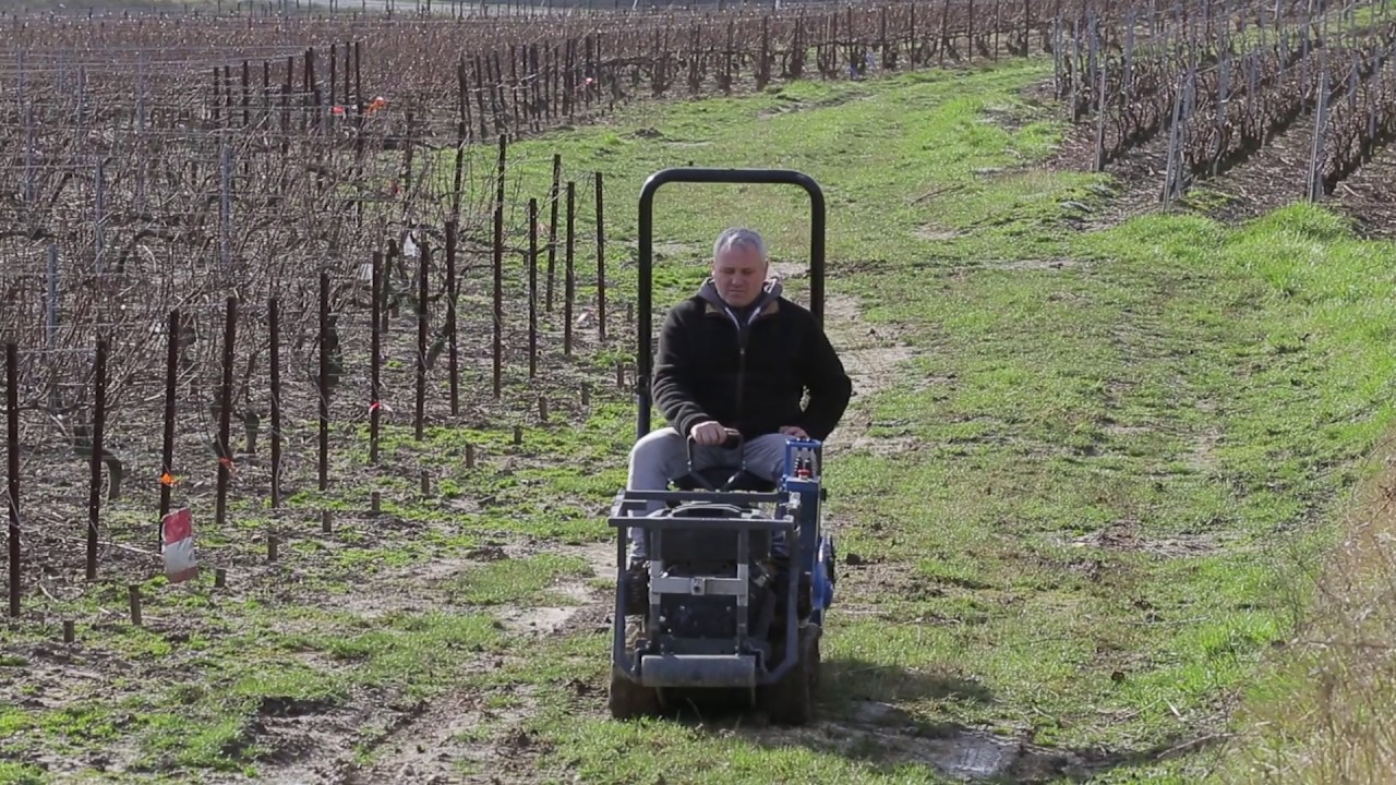 Préparateur de sol, enfouisseur de pierres