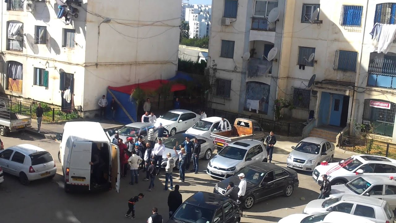 ain naadja carré rouge M.A 20 02 2014