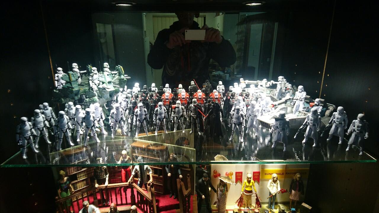 Star Wars Display Cabinet Epsiode 7 Figures More Youtube