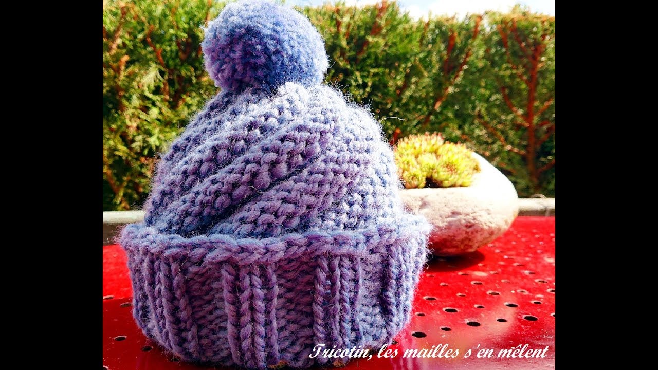 Realiser Un Bonnet Cloche Pour Bebe Et Adulte Au Tricotin Geant Youtube