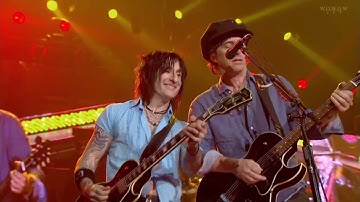 Guns N